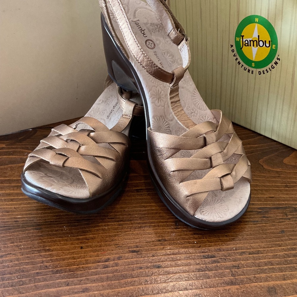 JAMBU BRONZE WEDGE SANDALS 8.5 COMFORT. $42